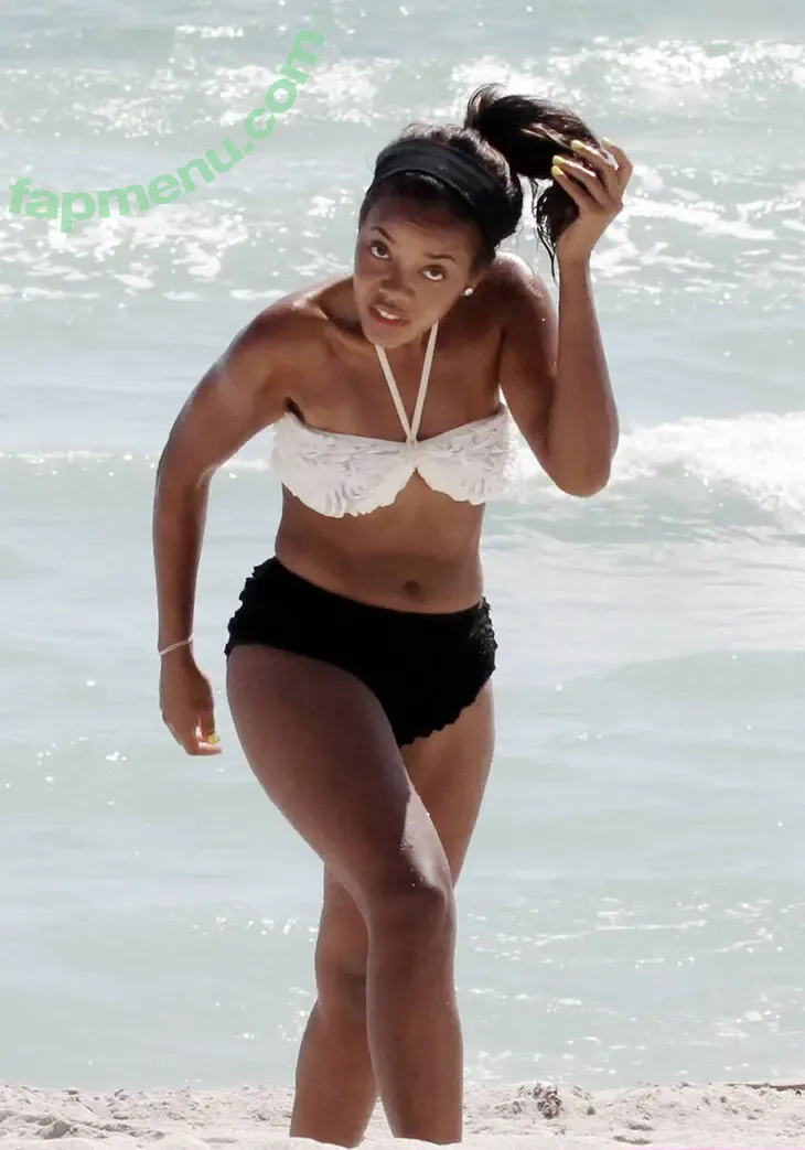 Angela Simmons nude photo #0443 (angelasimmons)