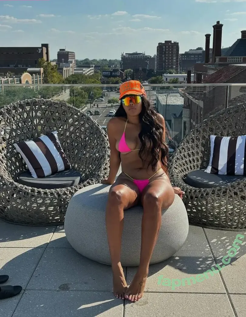 Angela Simmons nude photo #0545 (angelasimmons)