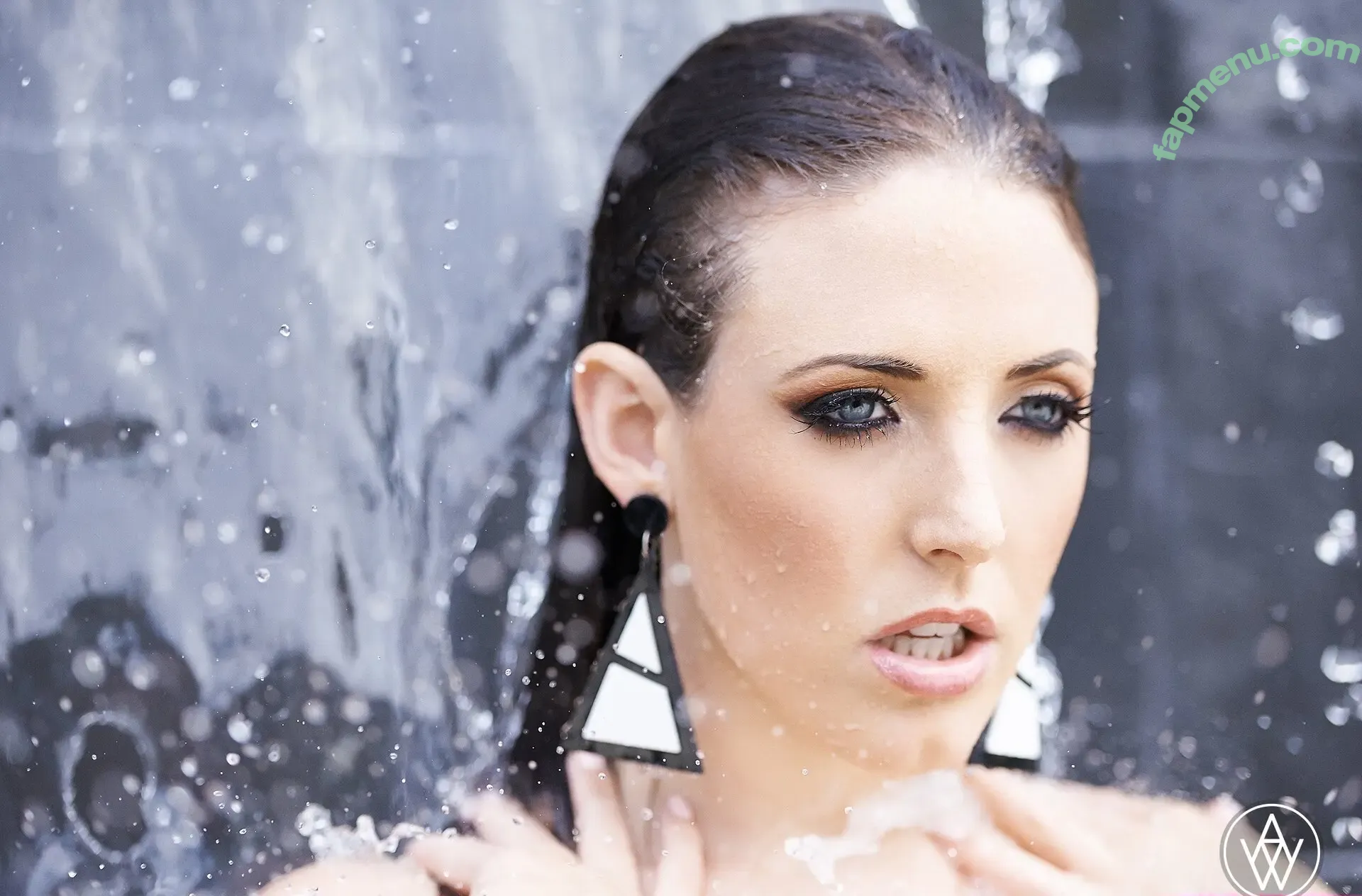 Angela White nude photo #0020 (ANGELAWHITE / theangelawhite)