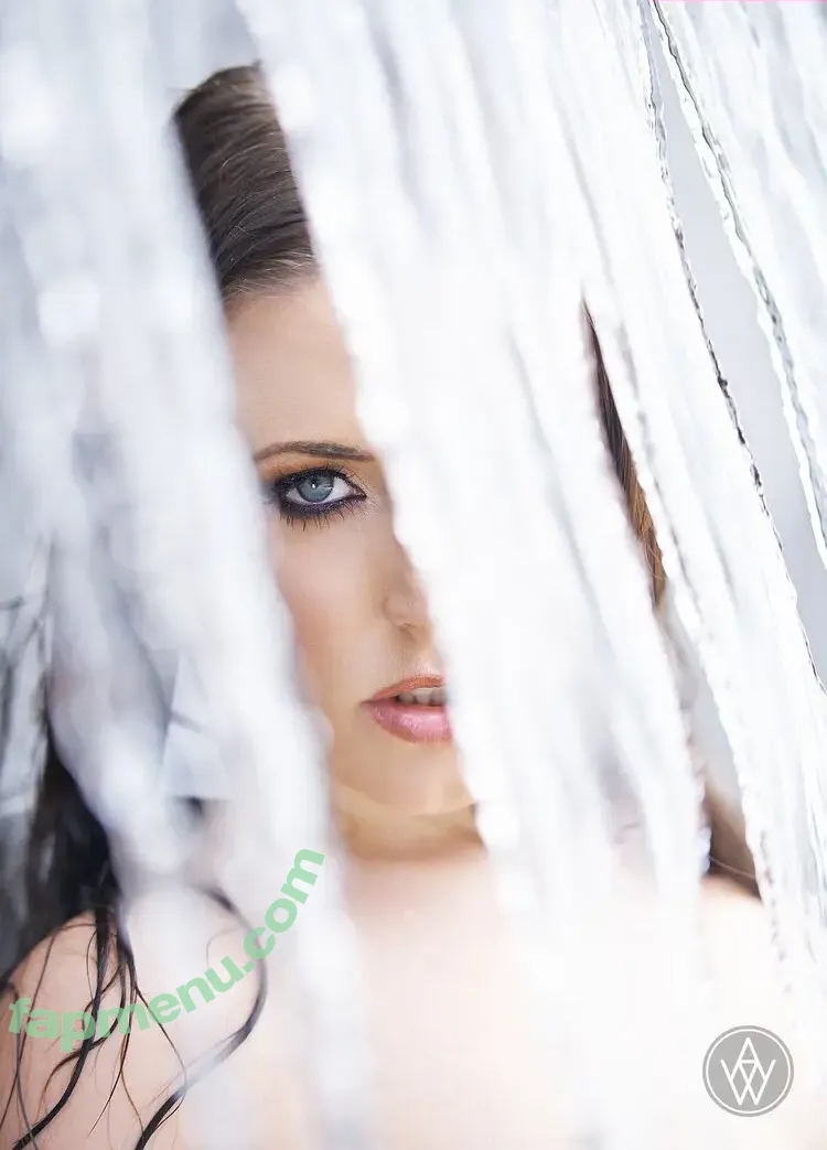 Angela White nude photo #0021 (ANGELAWHITE / theangelawhite)