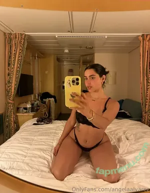 Angelaalvarez / angeelaalvarezz nude photo #0023