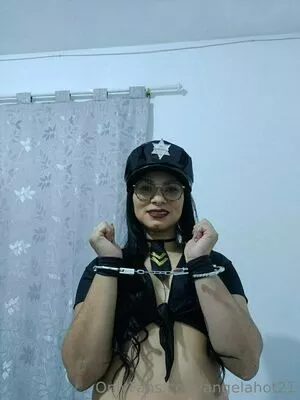 angelahot21 / lilhunee21 nude photo #0135