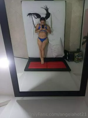 angelahot21 / lilhunee21 nude photo #0146