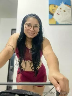 angelahot21 / lilhunee21 nude photo #0419