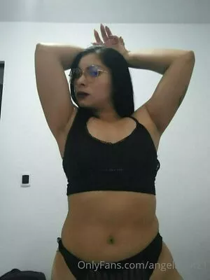 angelahot21 / lilhunee21 nude photo #0478