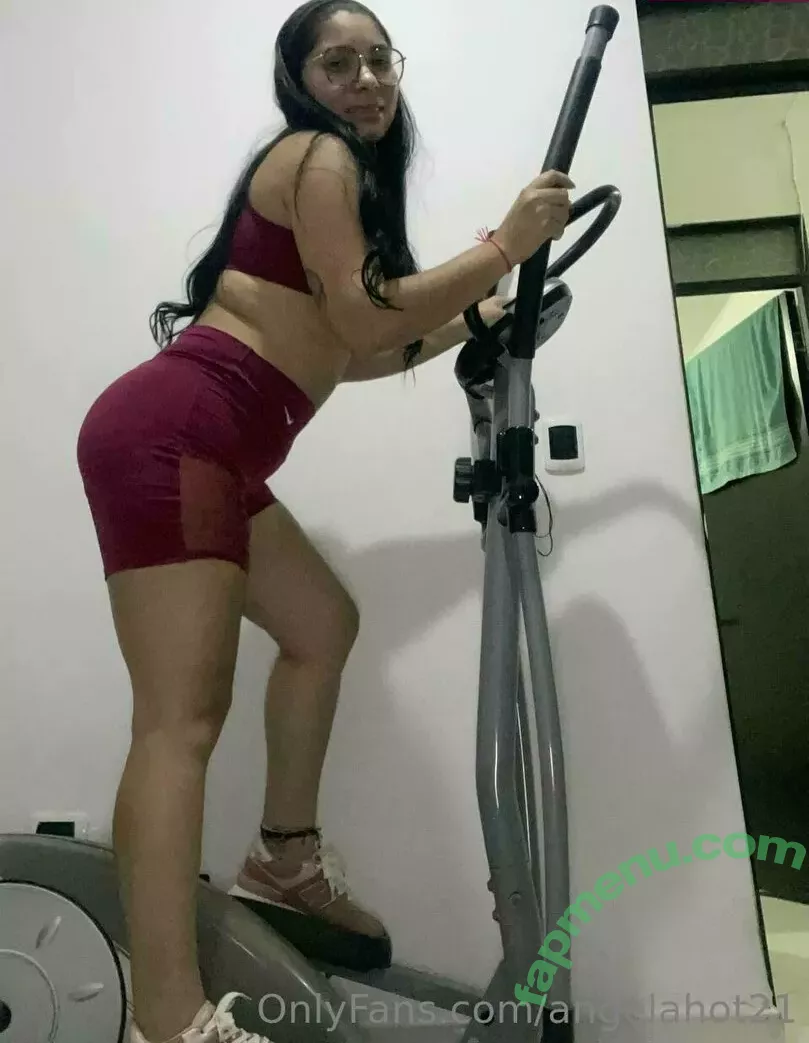 angelahot21 nude photo #0550 (lilhunee21)