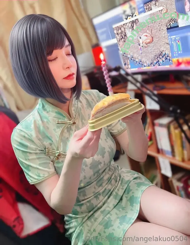 angelakuo0504 nude photo #0010 (angelakuo0504)