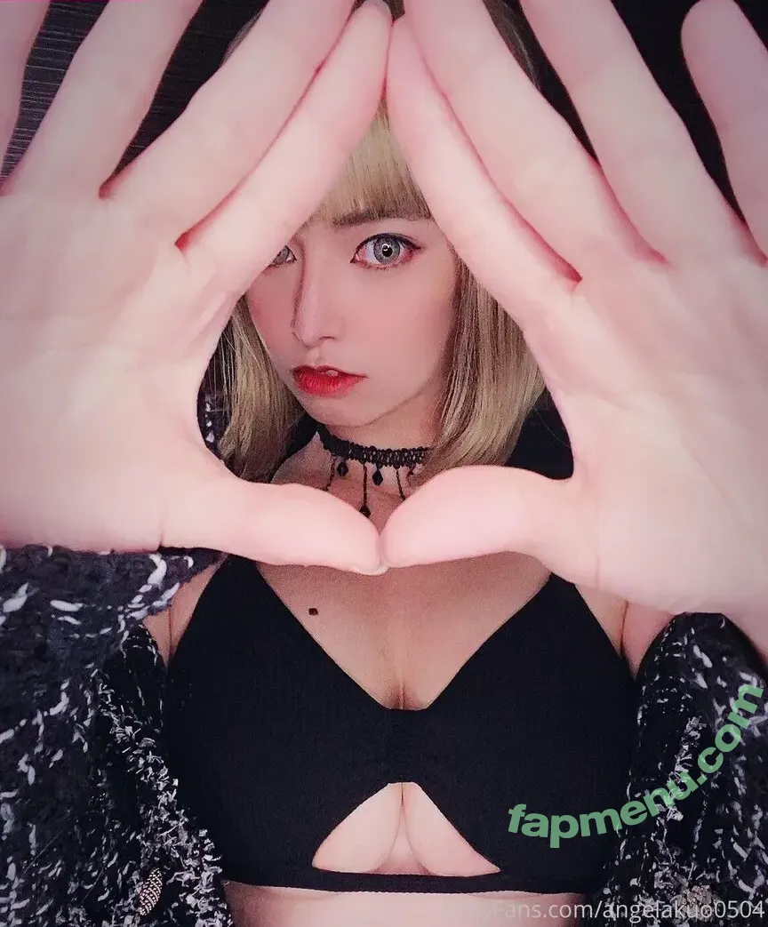 angelakuo0504 nude photo #0015 (angelakuo0504)