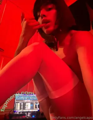  nude photo #0004