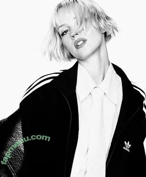 Angèle Van Laeken / angele_vl / u147788082 nude photo #0144
