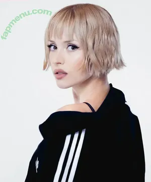 Angèle Van Laeken / angele_vl / u147788082 nude photo #0155