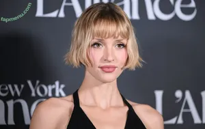 Angèle Van Laeken / angele_vl / u147788082 nude photo #0185