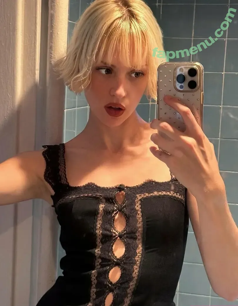 Angèle Van Laeken nude photo #0139 (angele_vl / u147788082)
