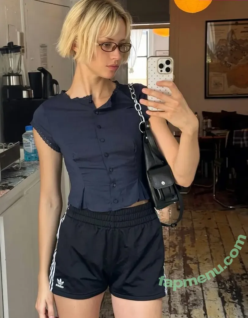 Angèle Van Laeken nude photo #0140 (angele_vl / u147788082)