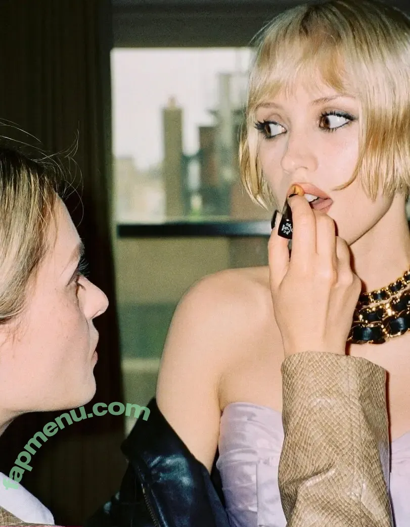 Angèle Van Laeken nude photo #0158 (angele_vl / u147788082)