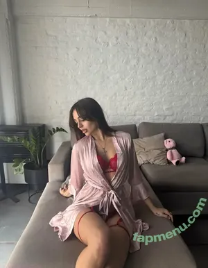  nude photo #0005
