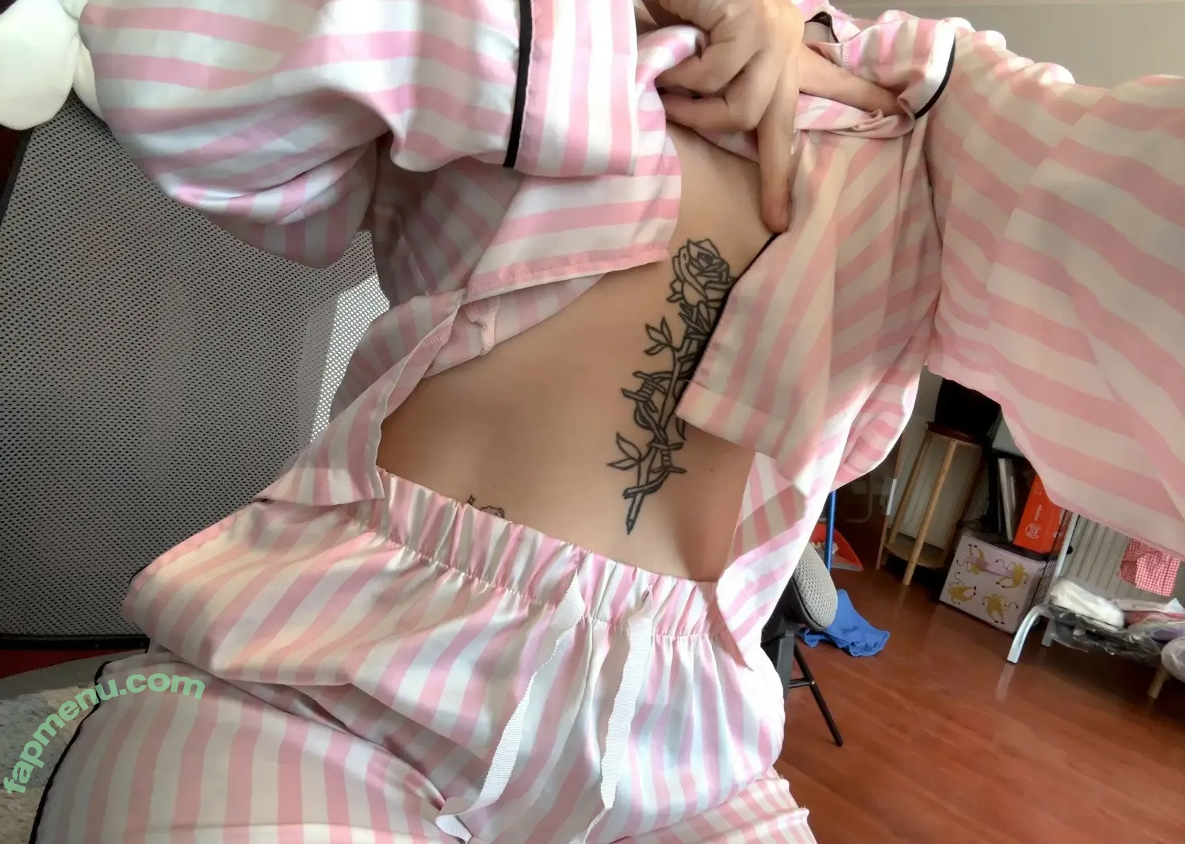 Angelic nude photo #0054 (pretty.angyal)