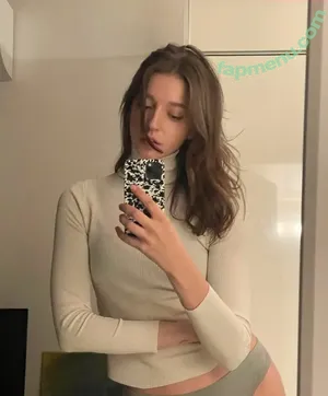 Angelina Danilova / angelinadanilova nude photo #0001