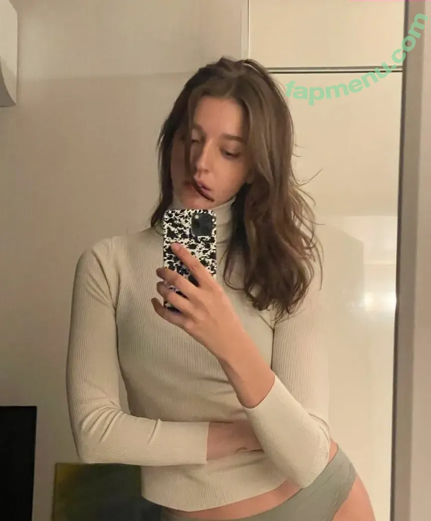 Angelina Danilova nude photo #0001 (angelinadanilova)