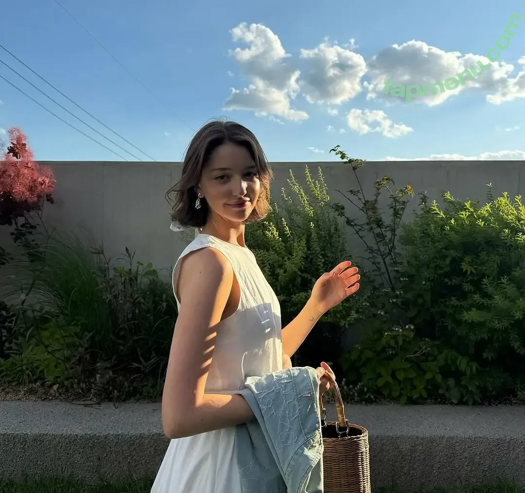 Angelina Danilova nude photo #0004 (angelinadanilova)