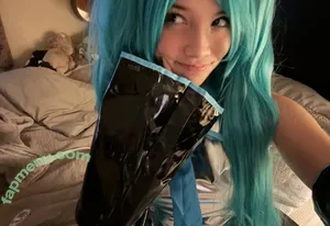 Angelina Fishtank / 2and3dar_t / Purplemoths143 / angelinnareyes / purplemoths nude photo #0143