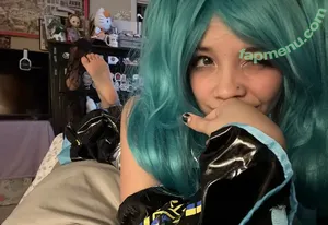 Angelina Fishtank / 2and3dar_t / Purplemoths143 / angelinnareyes / purplemoths nude photo #0146