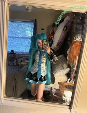 Angelina Fishtank / 2and3dar_t / Purplemoths143 / angelinnareyes / purplemoths nude photo #0147