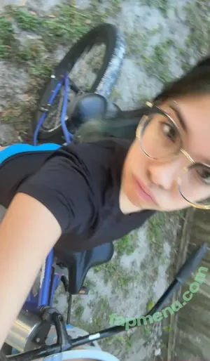 Angelina Fishtank / 2and3dar_t / Purplemoths143 / angelinnareyes / purplemoths nude photo #0196