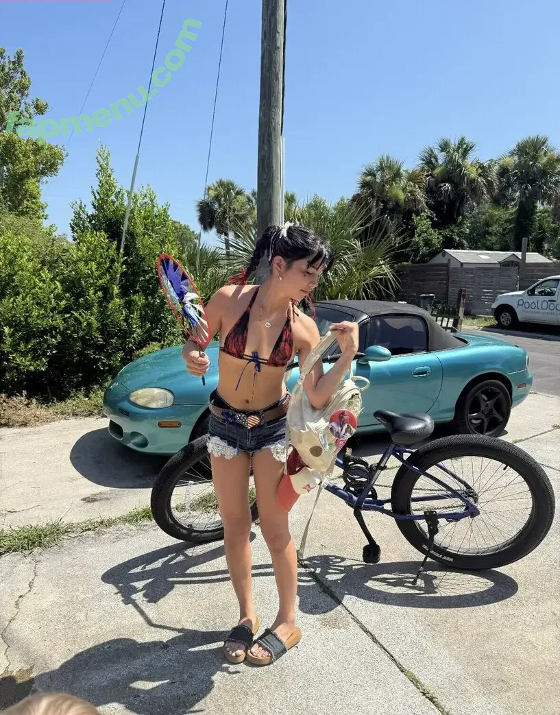 Angelina Fishtank nude photo #0017 (2and3dar_t / Purplemoths143 / angelinnareyes / purplemoths)