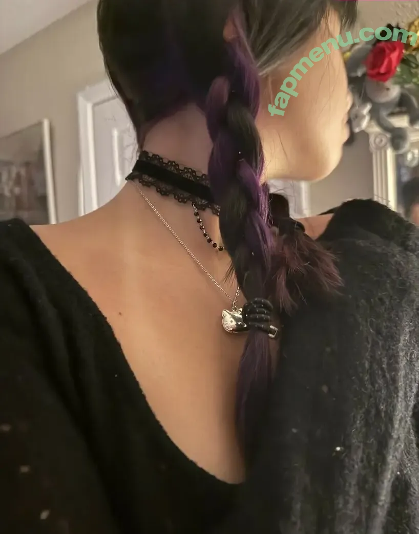 Angelina Fishtank nude photo #0032 (2and3dar_t / Purplemoths143 / angelinnareyes / purplemoths)