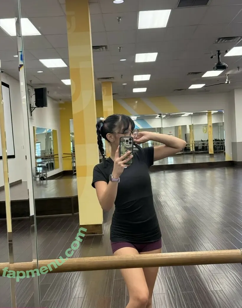 Angelina Fishtank nude photo #0043 (2and3dar_t / Purplemoths143 / angelinnareyes / purplemoths)