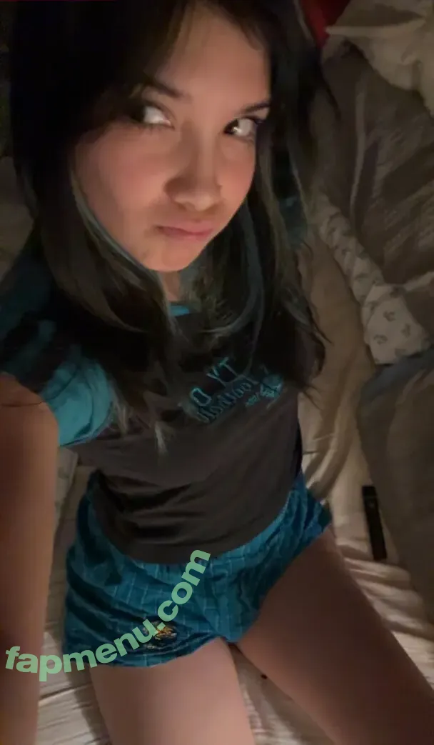 Angelina Fishtank nude photo #0199 (2and3dar_t / Purplemoths143 / angelinnareyes / purplemoths)