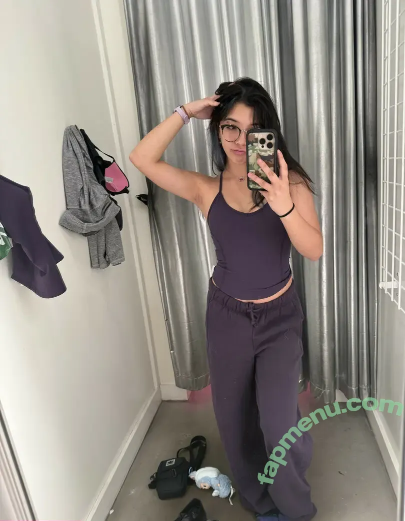 Angelina Fishtank nude photo #0202 (2and3dar_t / Purplemoths143 / angelinnareyes / purplemoths)