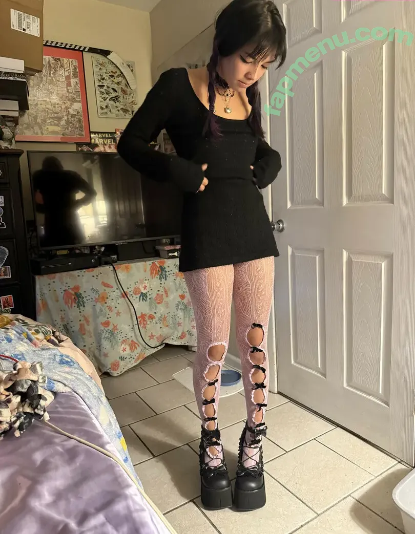 Angelina Fishtank nude photo #0212 (2and3dar_t / Purplemoths143 / angelinnareyes / purplemoths)