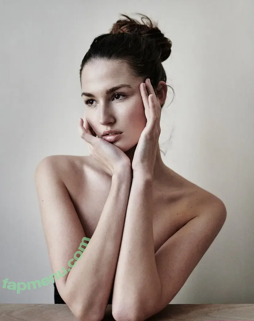 Angelina Frerk nude photo #0144 (angelinafrerk)