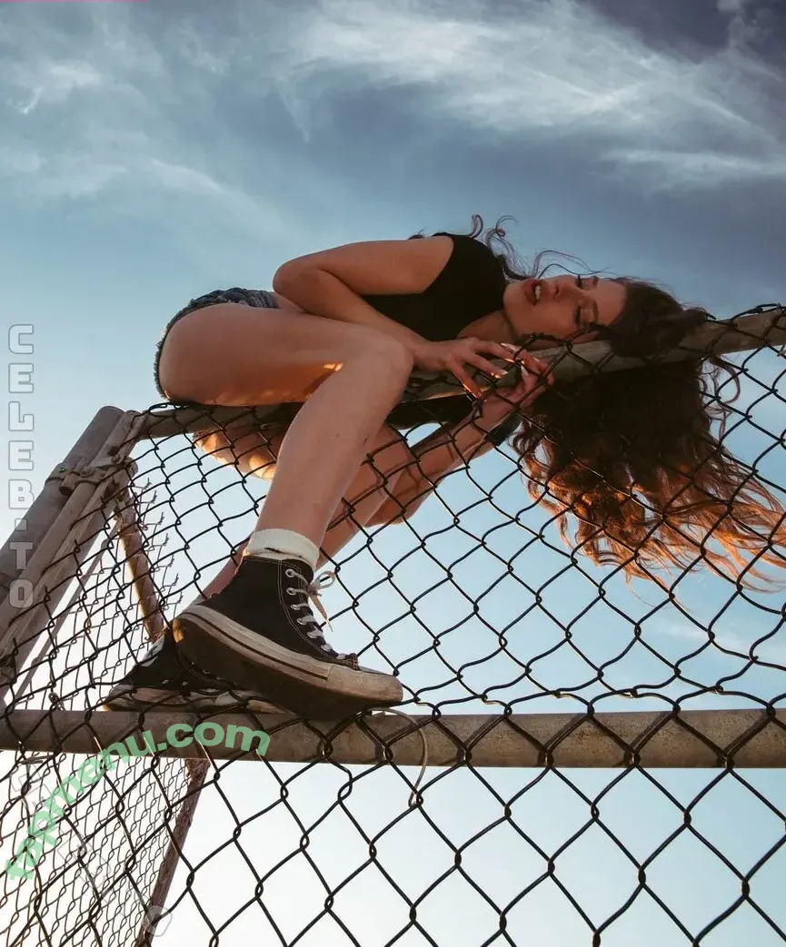 Angelina Grace nude photo #0107 (Humee | angelinaggracee / angelgrace / angelinaggracee)