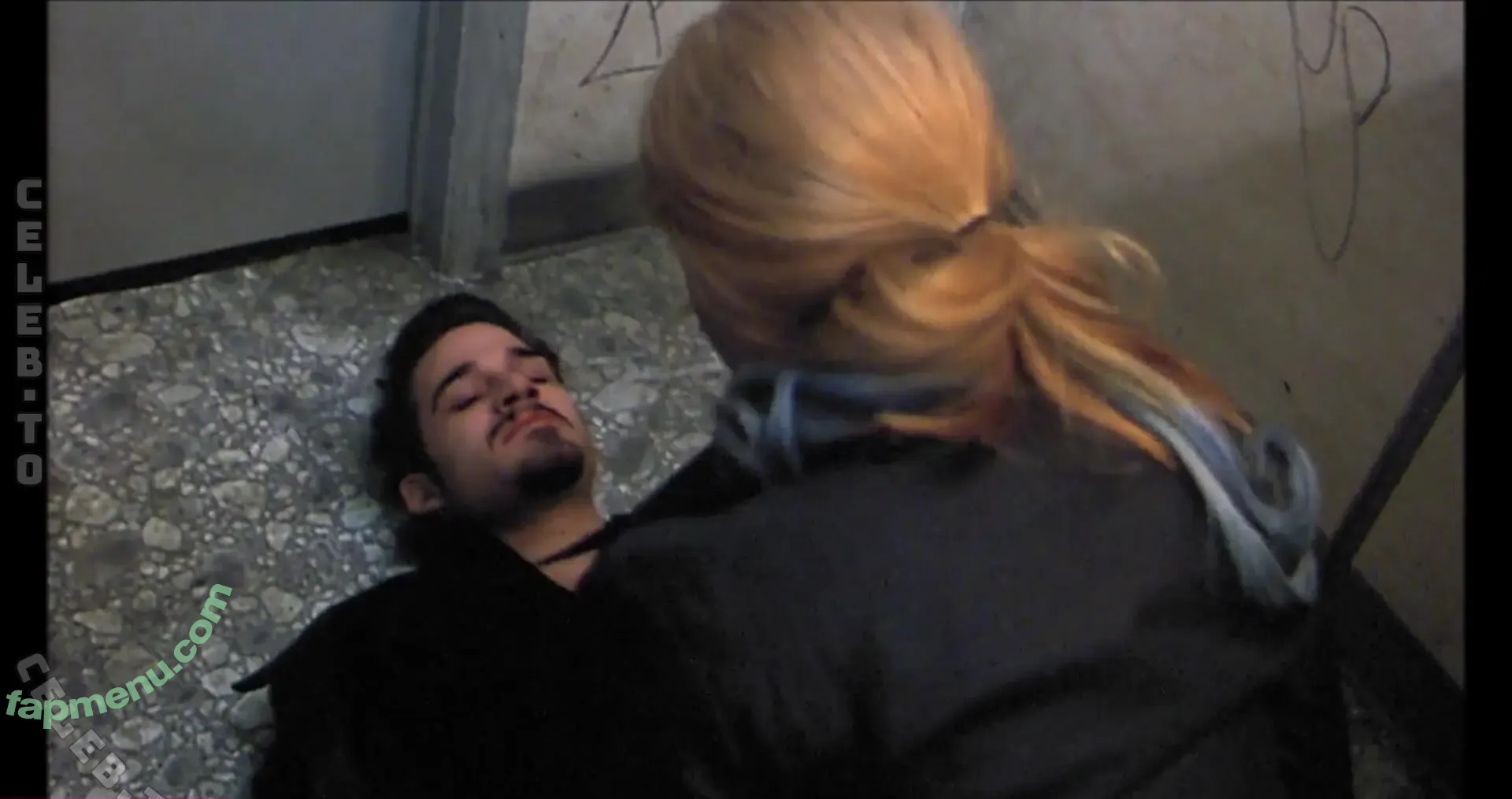 Angelina Jolie nude photo #0886 (Jolie1975 / angelinajolie)