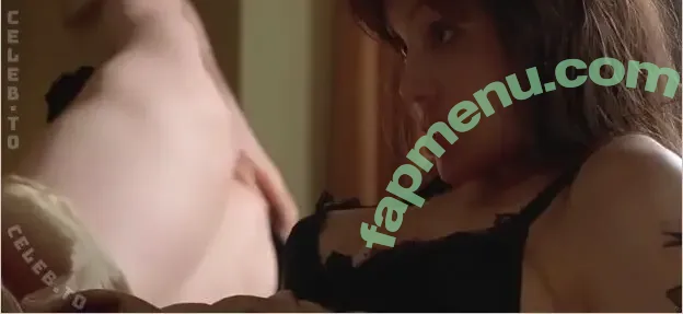 Angelina Jolie nude photo #0905 (Jolie1975 / angelinajolie)