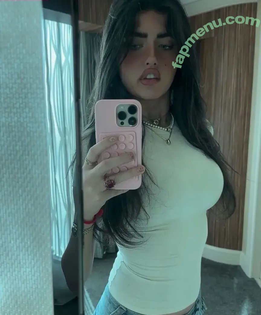 Angelina Jordan nude photo #0003 (Singer / angelinajordana)