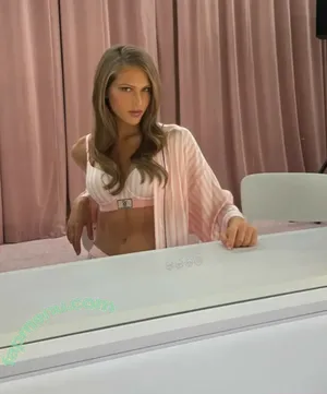 Angelina Kendall / angelinakendall_ nude photo #0005