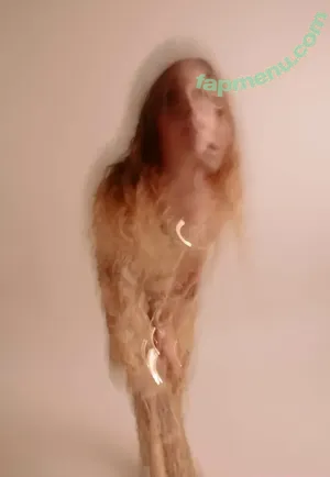  nude photo #0002