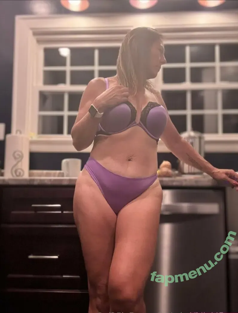 angelinredfree nude photo #0019 (therealqueendeedee)