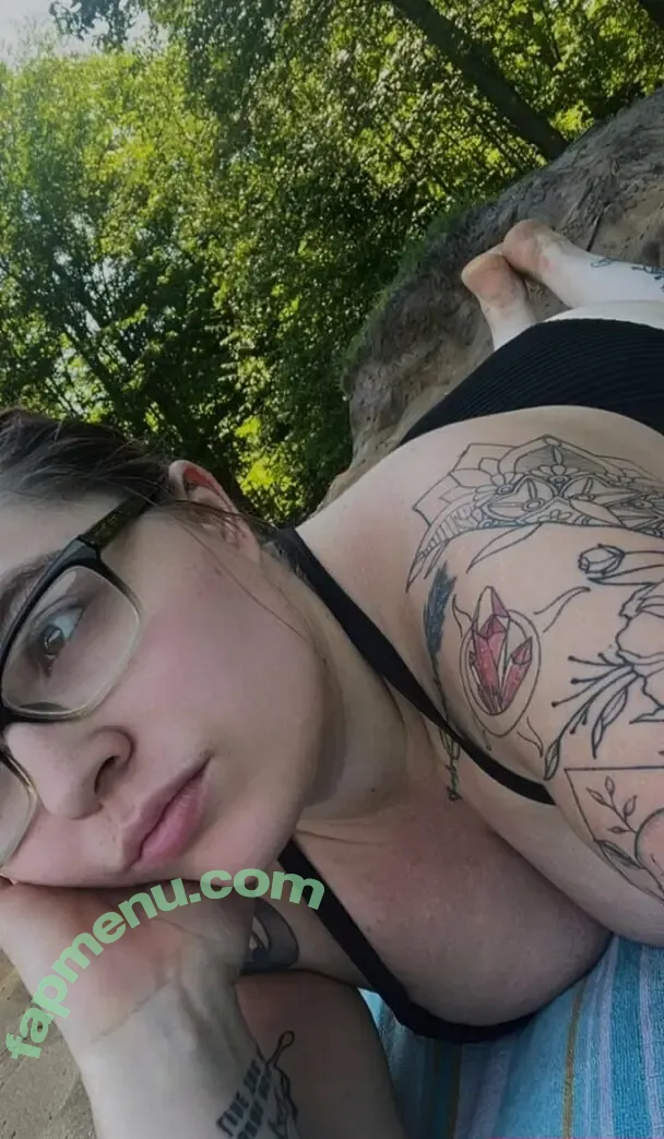 angelinredfree nude photo #0025 (therealqueendeedee)