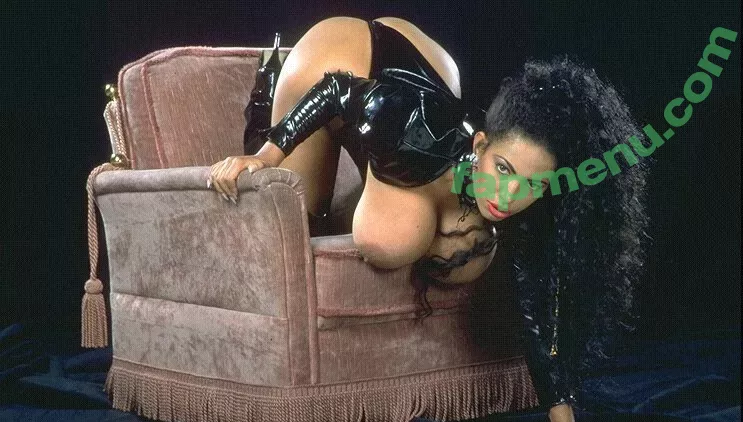 Angelique Dos Santos nude photo #0033 (Busty Angelique / karolhann)