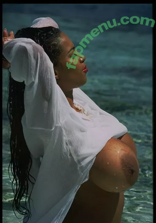 Angelique Dos Santos nude photo #0058 (Busty Angelique / karolhann)