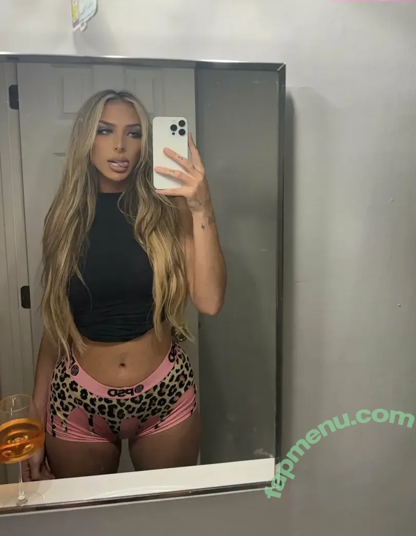 Angelique Wysock nude photo #0016 (Your Favorite / angeliquewysock)