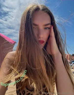 angelriot / angel.riot nude photo #0027