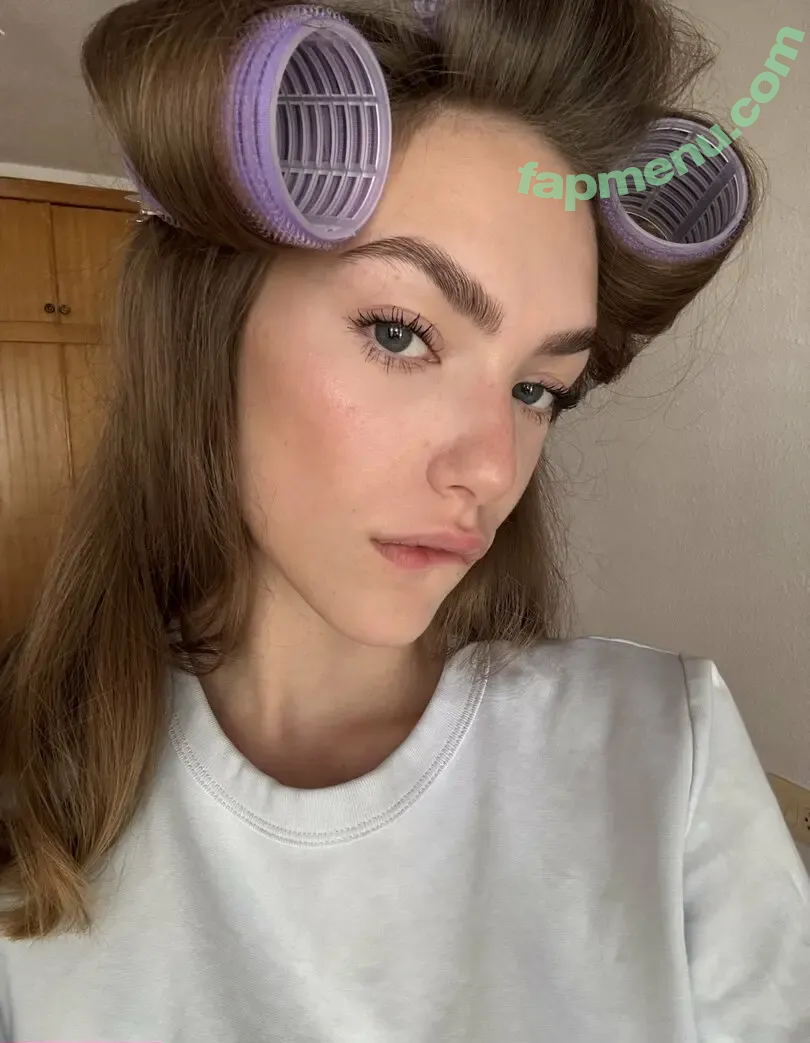 angelriot nude photo #0012 (angel.riot)