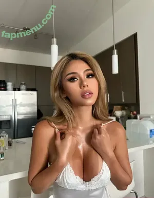  nude photo #0003