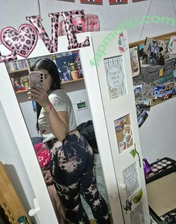 Angie Acosta nude photo #0016 (angiieacoss18 / gigiiiiie)